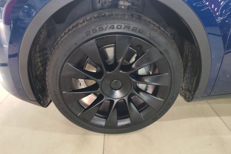 特斯拉 Model Y 2022款 改款 后轮驱动版车身外观6007