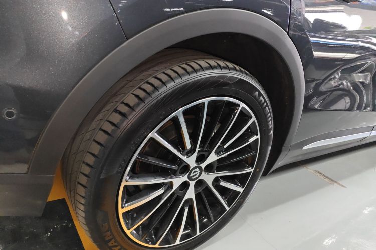 零跑汽车 零跑C11 2026款 纯电 640激光雷达版车身外观6008