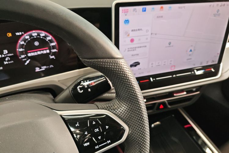 大众 迈腾 2024款  300TSI DSG尊享版显眼包中控内饰18