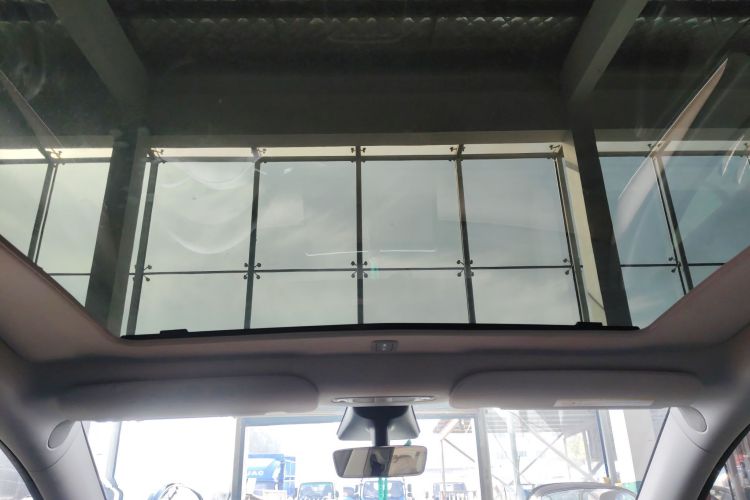 特斯拉 Model Y 2021款 标准续航后驱版局部细节22