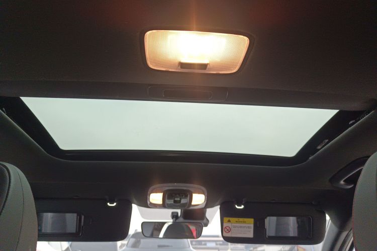 现代 伊兰特 2023款 240TGDi DCT N Line LUX尊贵版局部细节22