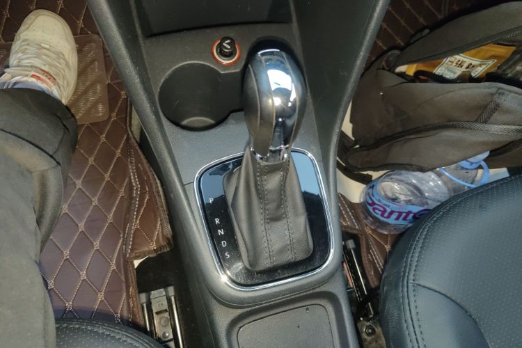 大众 Polo 2016款 1.6L 自动舒适型中控内饰18