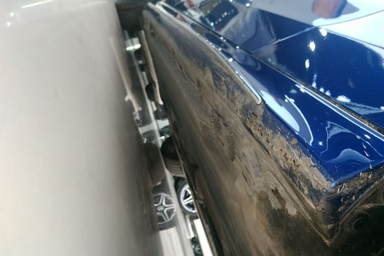 奔驰C级 2022款 C 260 L 运动版局部细节9001