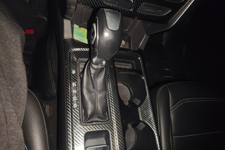 福特 翼虎 2018款 改款 EcoBoost 180 两驱铂翼型中控内饰18