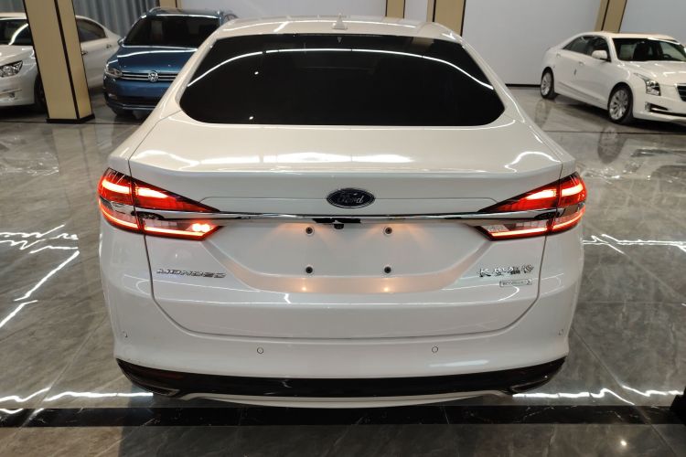 福特 蒙迪欧 2017款 改款 EcoBoost 180 豪华型车身外观6