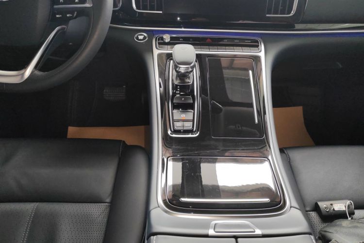 广汽传祺 传祺M8 2023款 领秀系列 390T 尊贵版中控内饰18