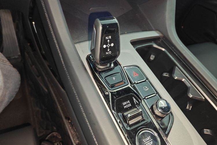 领克09 EM-P 2021款 2.0T PHEV Halo 六座局部细节18