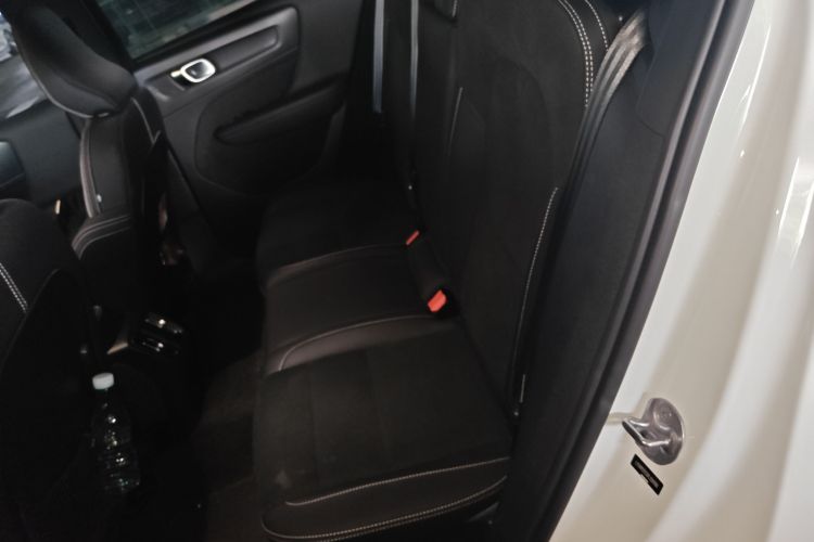 沃尔沃XC40新能源 2023款 长续航版 PRO中控内饰21