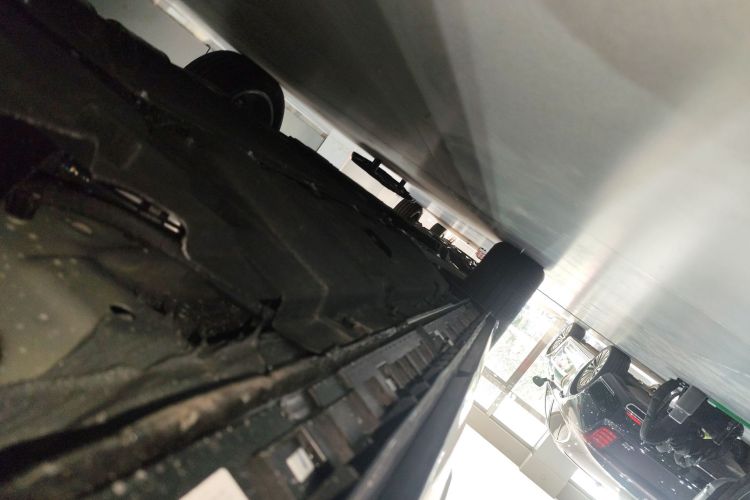 红旗HS3 PHEV 2024款 PHEV 115km 劲为版局部细节9002