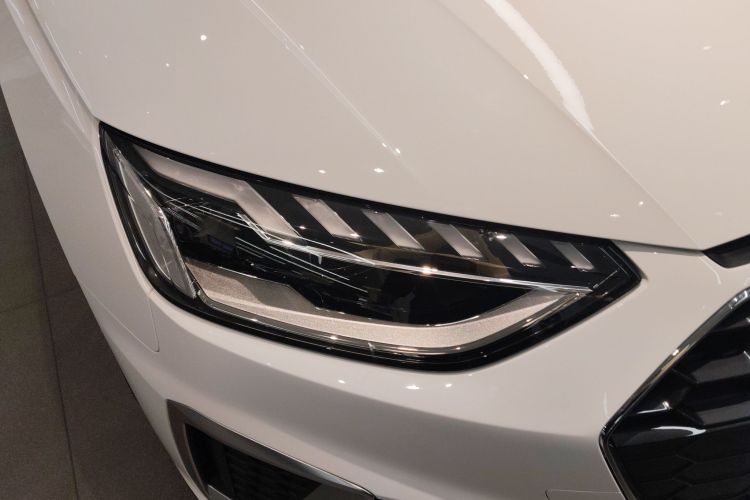 奥迪A4L 2023款 40 TFSI 时尚动感型车身外观8