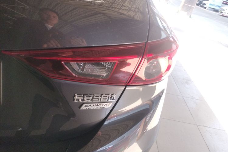 马自达3 昂克赛拉 2017款 三厢 1.5L 自动舒适型 国V车身外观6006