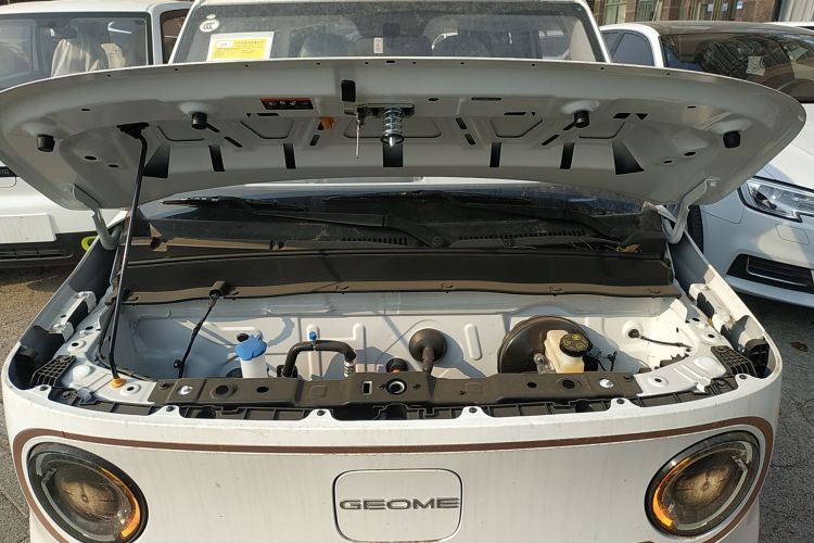 吉利银河 2024款 熊猫mini 200km 耐力熊机舱底盘24