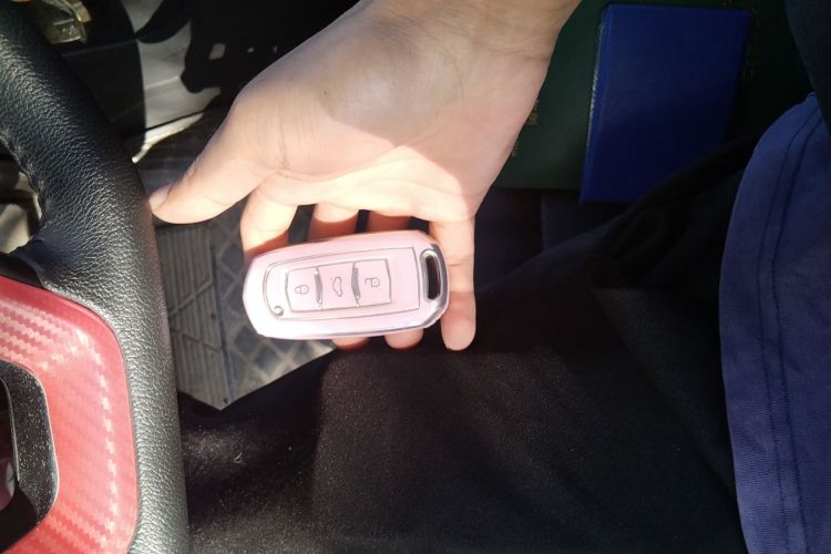 吉利汽车 帝豪 2018款 1.5L 手动向上互联版中控内饰11