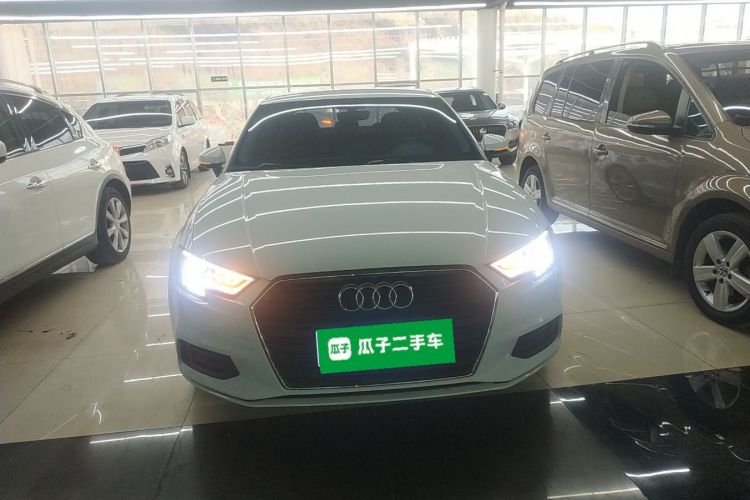 奥迪A3 2018款 30周年年型 Limousine 35 TFSI 进取型车身外观2