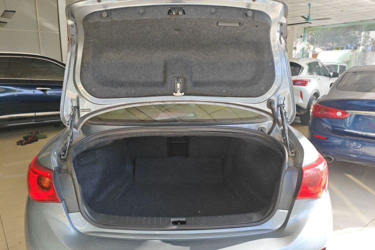 英菲尼迪Q50L 2015款 2.0T 悦享版局部细节23