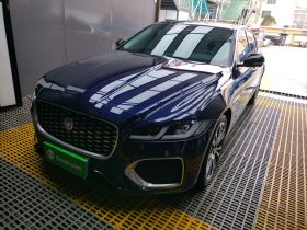 捷豹XFL 2021款 XFL 2.0T P250 两驱尊享豪华版
