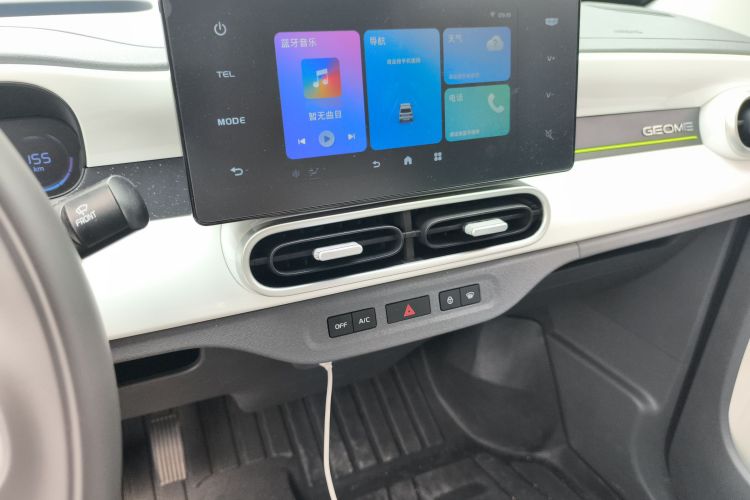 吉利银河 熊猫 2025款 210km 元气熊中控内饰16