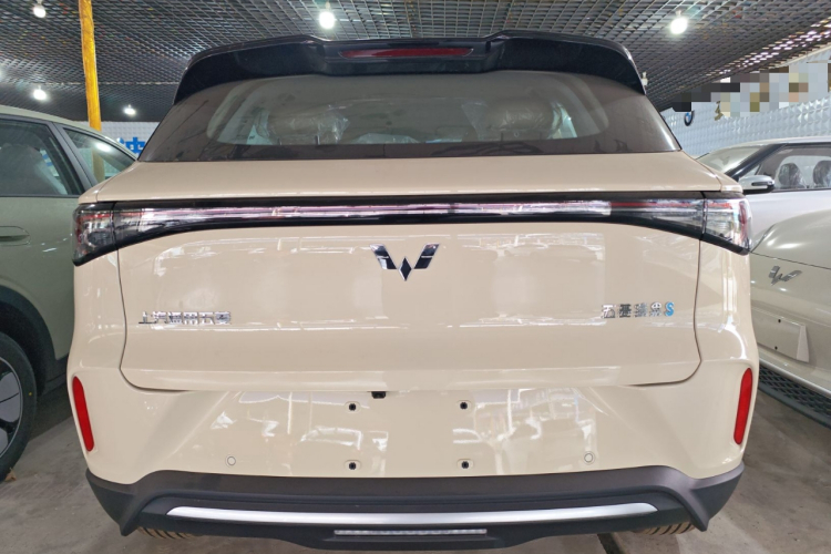 五菱汽车 缤果S 2025款 430km 尊享款车身外观6004