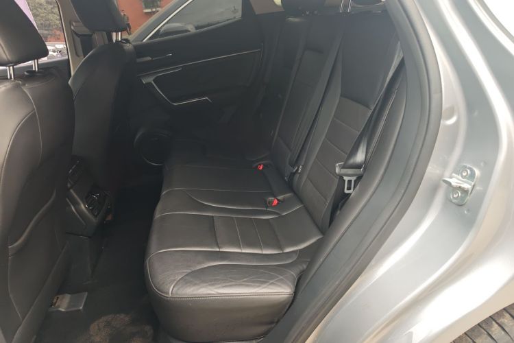 魏牌 VV5 2017款 2.0T 旗舰型中控内饰21