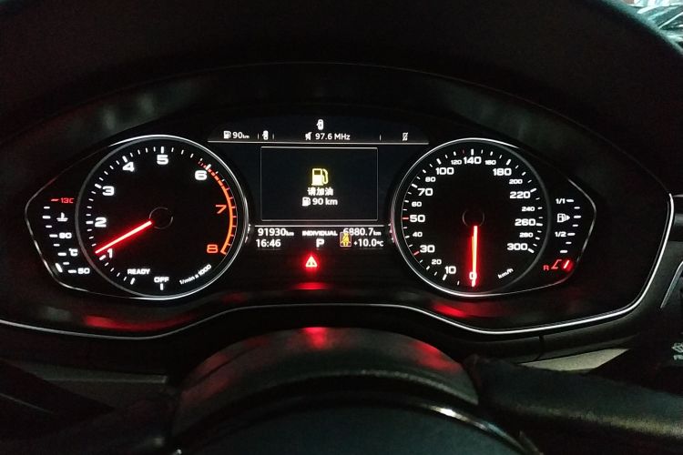 奥迪A4L 2019款 40 TFSI 进取型 国VI局部细节14