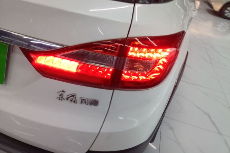 东风风神AX3 2016款 1.5L 手动尚酷型车身外观9