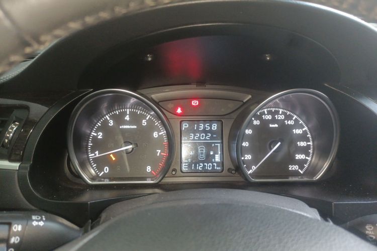 众泰T600 2015款 2.0T DCT尊贵型中控内饰14