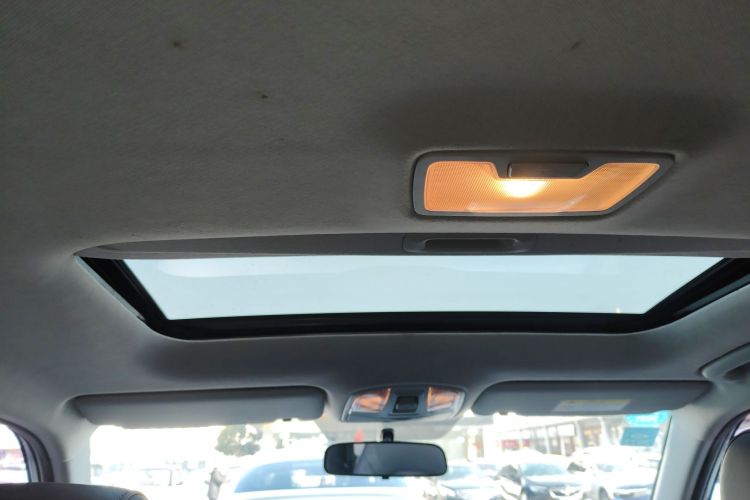 北京现代ix35 2019款 2.0L 自动两驱智勇·畅享版 国VI中控内饰22