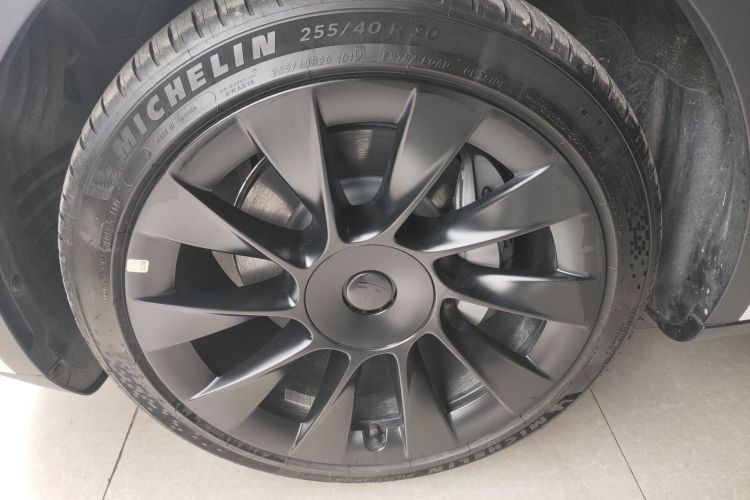 特斯拉 Model Y 2024款 长续航全轮驱动版车身外观6007