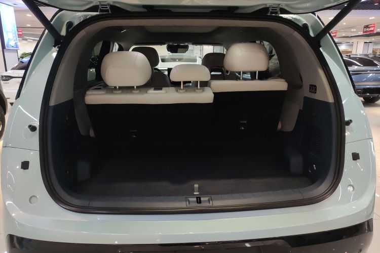 极氪MIX 2025款 长续航智驾版机舱底盘23