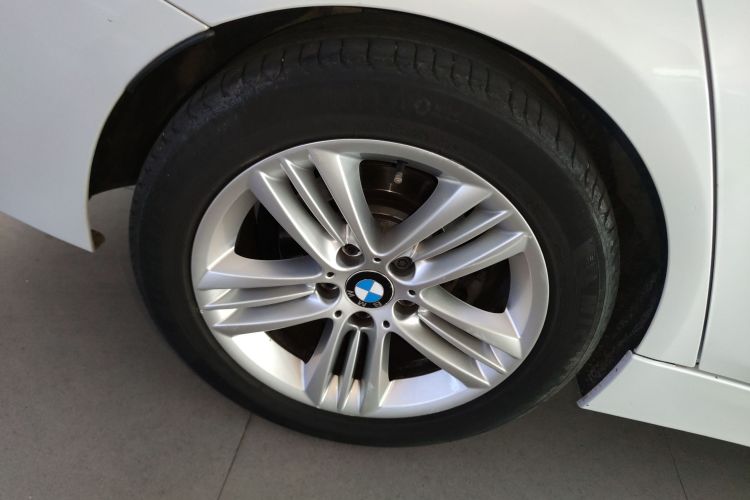 宝马3系 2017款 320Li 时尚型车身外观6008