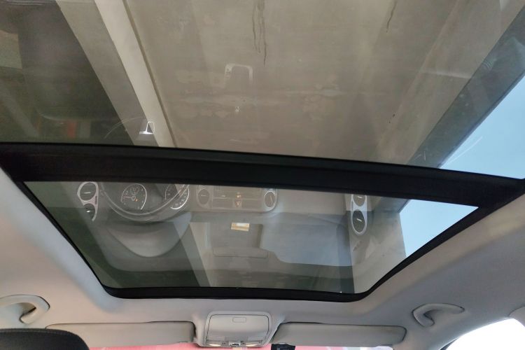 大众 途观 2012款 1.8TSI 自动四驱菁英版局部细节22