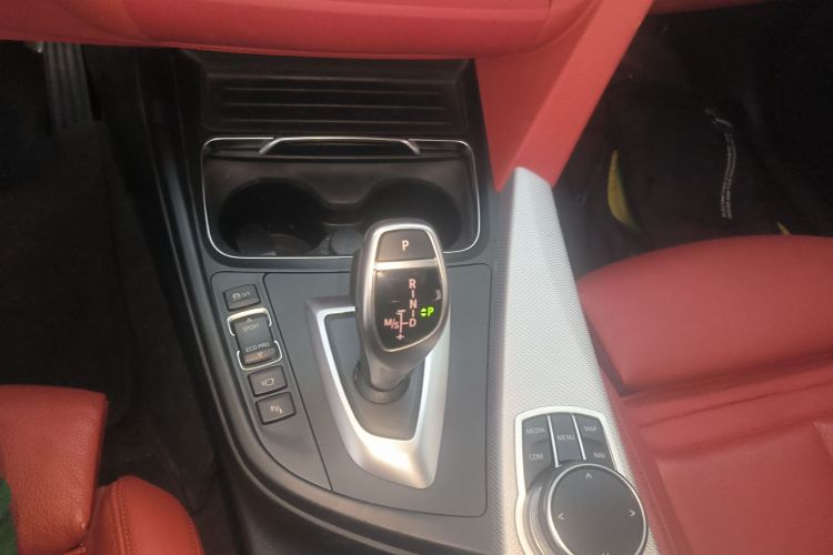 宝马4系  425i Gran Coupe M运动曜夜版局部细节18