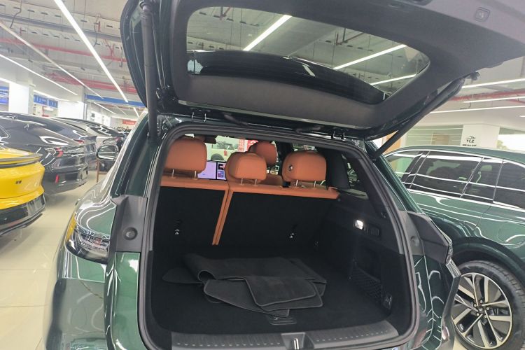 理想汽车 理想L6 2024款 Max机舱底盘23