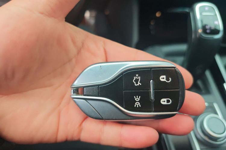 玛莎拉蒂 Levante 2019款 3.0T 标准版 国V中控内饰11