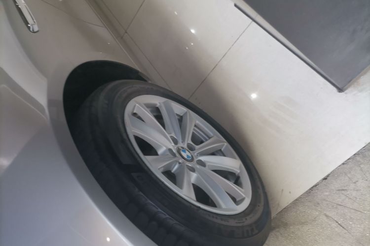 宝马5系 2014款 520Li 典雅型车身外观6001