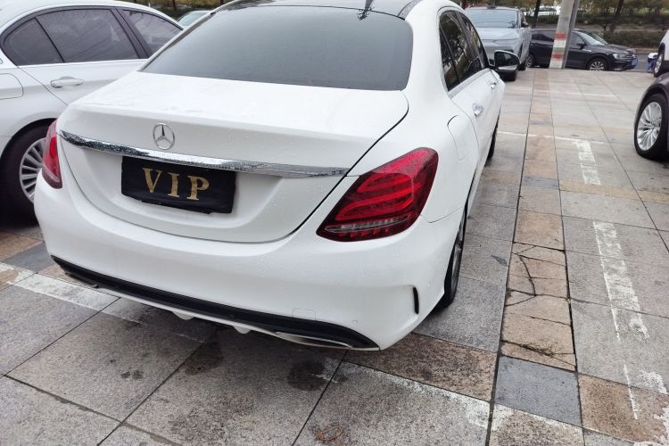 奔驰C级 2015款 C 200 L 运动型车身外观9