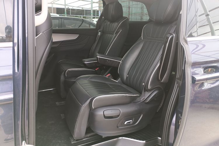 荣威iMAX8 2022款 400TGI 旗舰版中控内饰7004