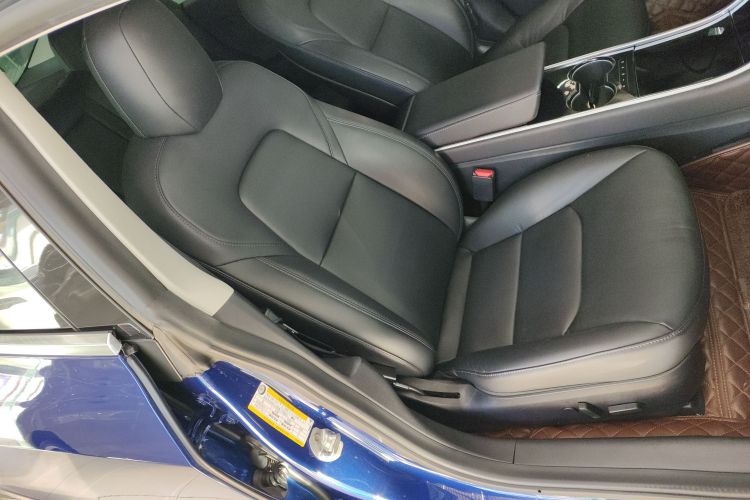 特斯拉 Model 3 2019款 标准续航后驱升级版局部细节41
