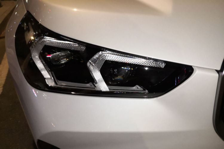 宝马X1 2023款 sDrive25Li X设计套装车身外观8