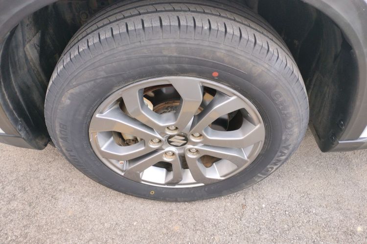 铃木 维特拉 2016款 1.6L 手动两驱进取型车身外观6002