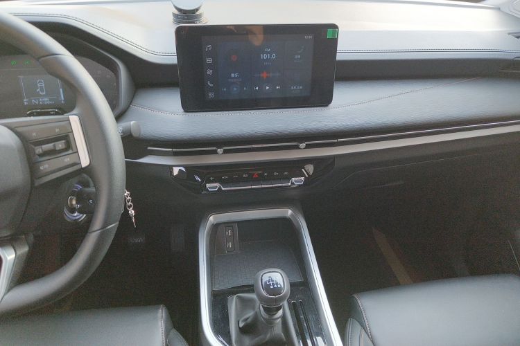 五菱汽车 五菱佳辰 2022款 1.5L 手动畅享舒适型中控内饰16