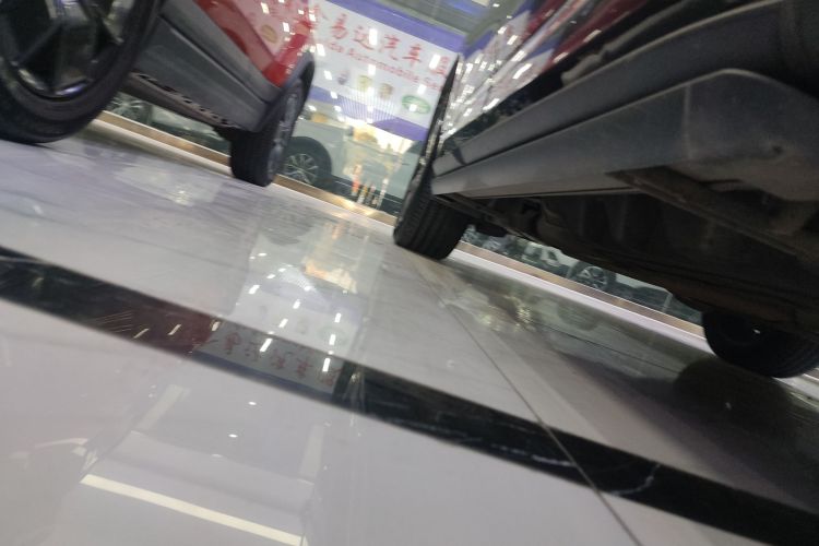 福特 锐界 2021款 PLUS EcoBoost 245 两驱豪锐型 7座局部细节9001