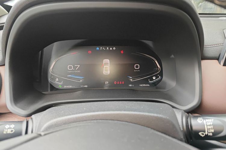 魏牌 VV5 2020款 2.0T 两驱擎先锋中控内饰14