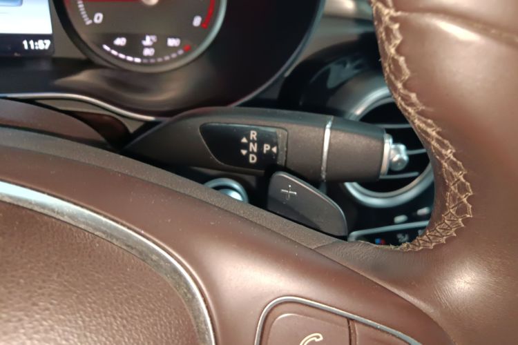 奔驰GLC 2019款 GLC 200 L 4MATIC局部细节18