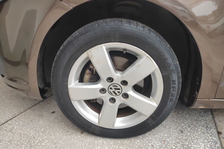 大众 途安 2013款 1.4T 手动风尚版5座车身外观6007