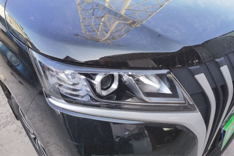 BAW北汽制造 锐胜王牌M7 2023款 1.6L 长轴创富型 7座车身外观8