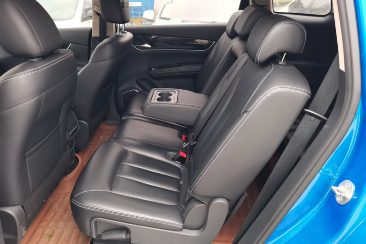 比亚迪 宋MAX 2017款 1.5T 自动智联尊贵型 7座中控内饰21