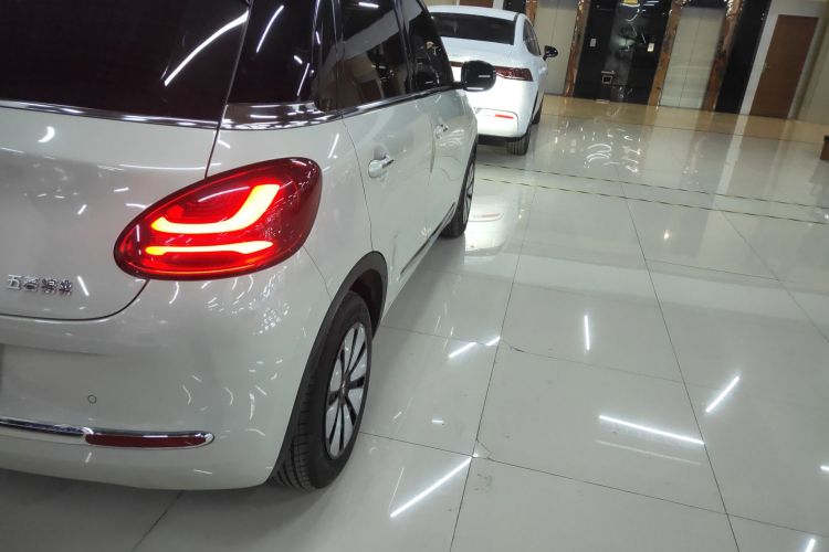 五菱汽车 五菱缤果 2024款 410km 灵犀尊享款车身外观6006