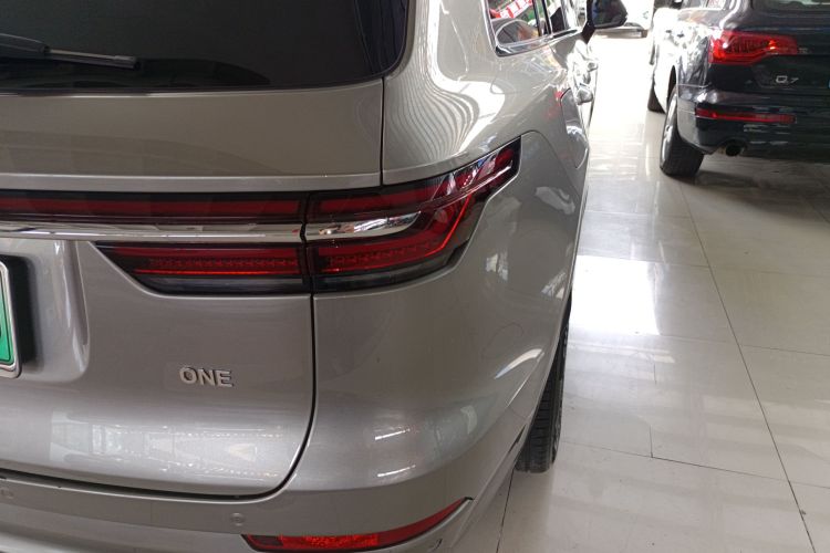 理想汽车 理想ONE 2020款 增程6座版车身外观9