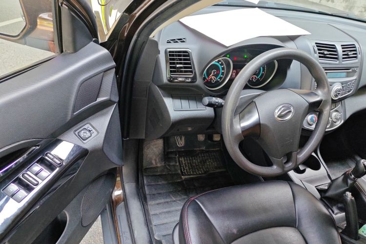 陆风X5 2013款 2.0T 手动创享版中控内饰7003